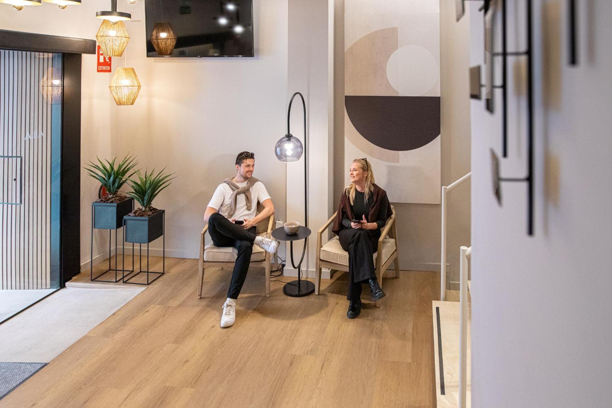 Aila II Hotel Boutique By Singularstays - Digital Access 부르하소트 외부 사진